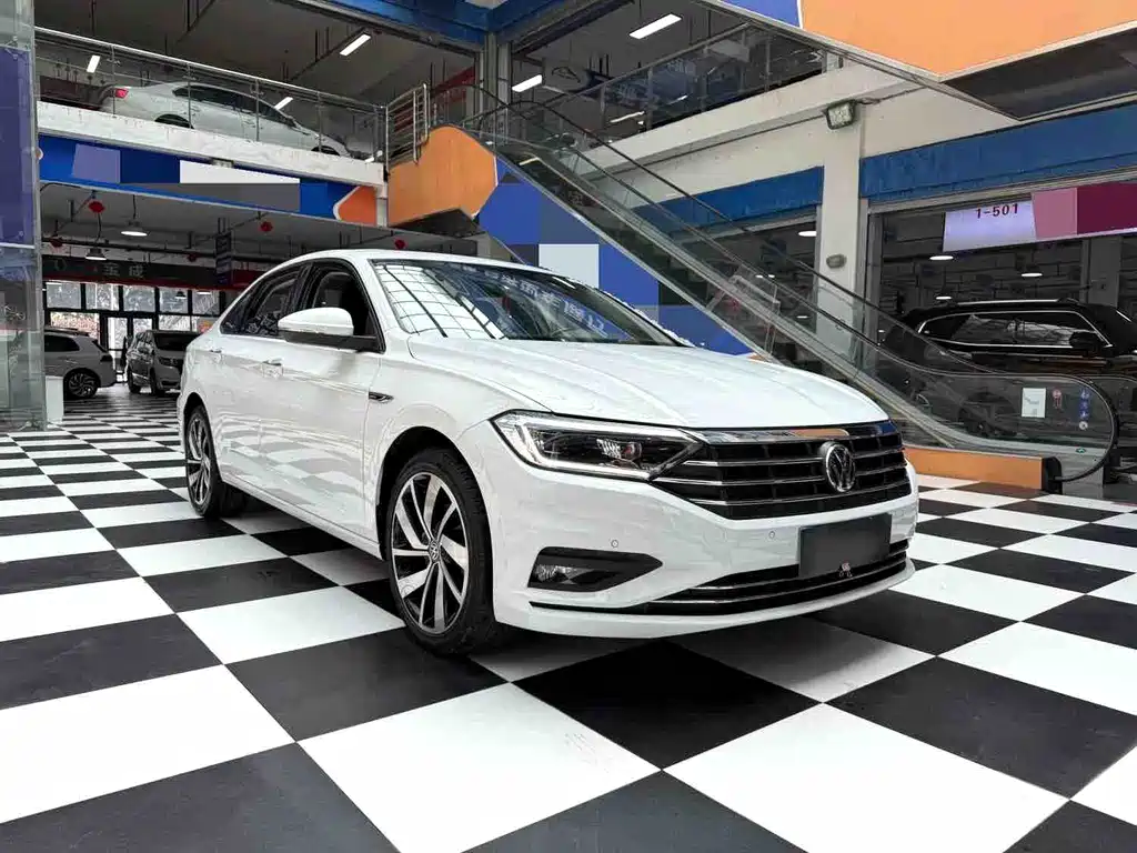 Volkswagen Sagitar 2022