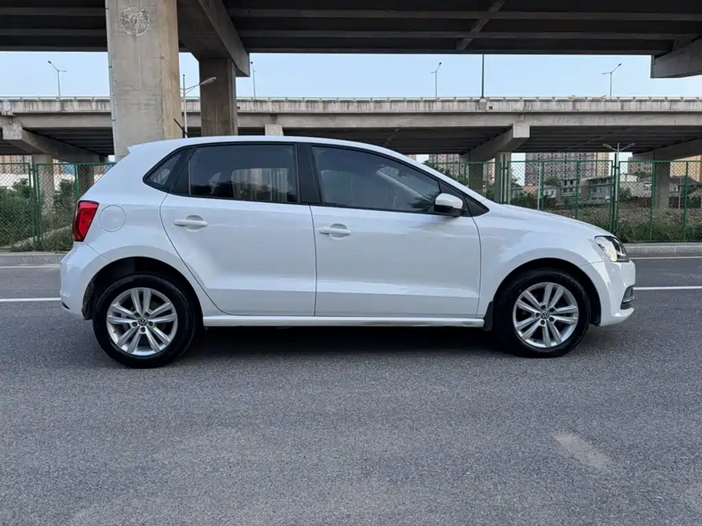 Volkswagen Polo 2016