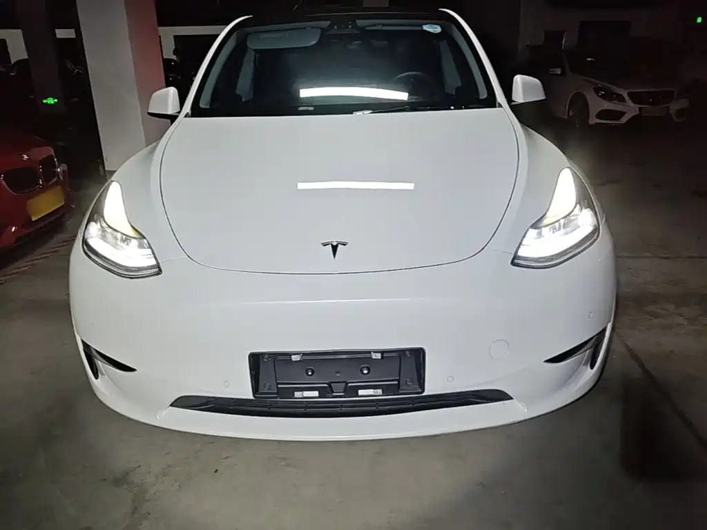 Tesla Model Y 2022 — фото 3