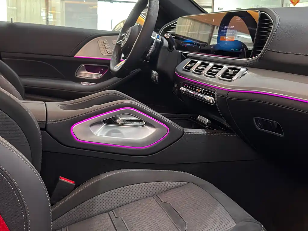 Mercedes-Benz GLE Coupe AMG 2025 — фото 12