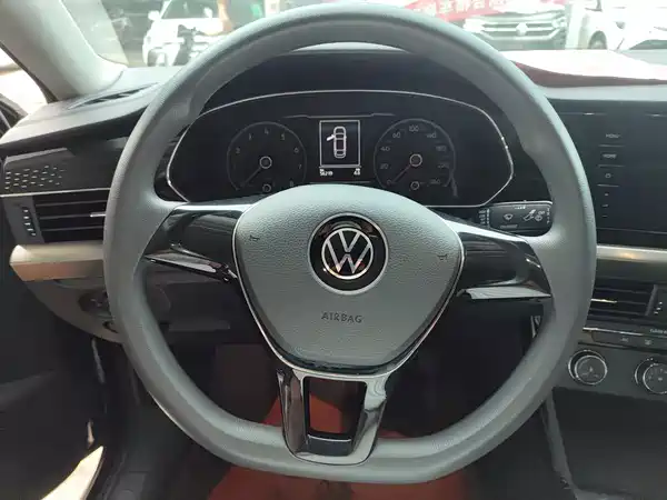 Volkswagen Passat 2021