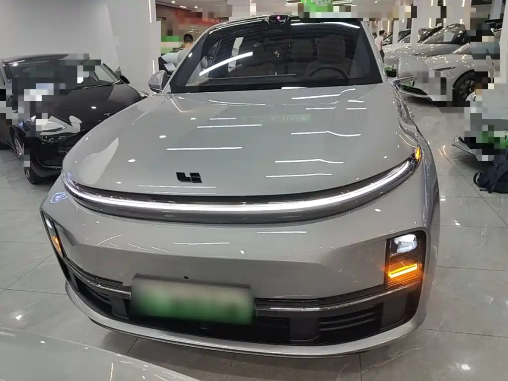 Li Auto Li L7 2025