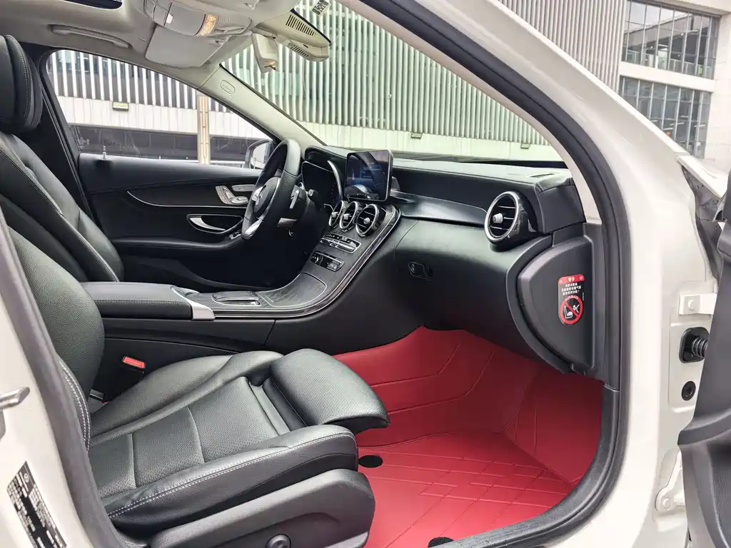 Mercedes-Benz C-Class 2020 — фото 20