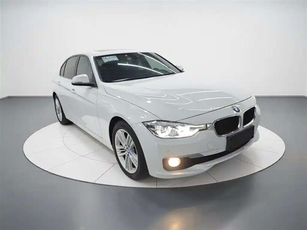 BMW 3 Series 2017 — фото 22