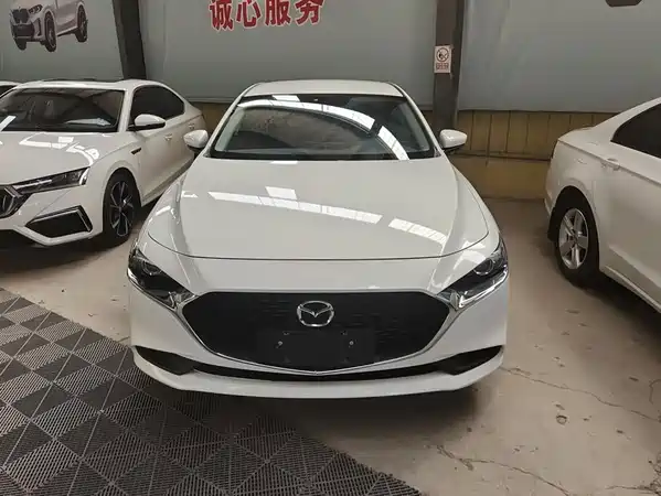 Mazda 3 Axela 2022