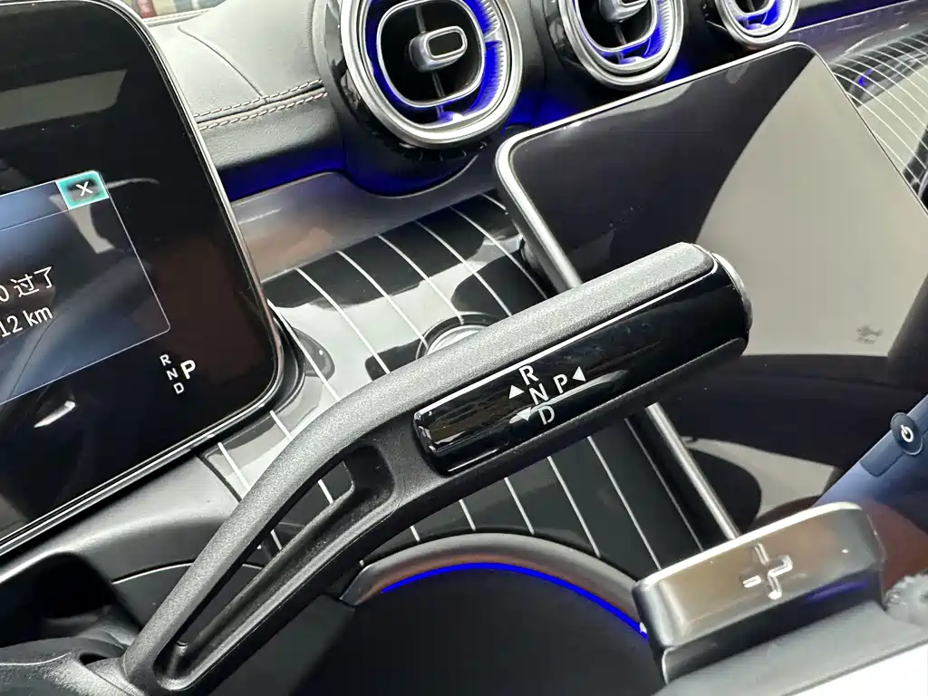 Mercedes-Benz C-Class 2021 — фото 18