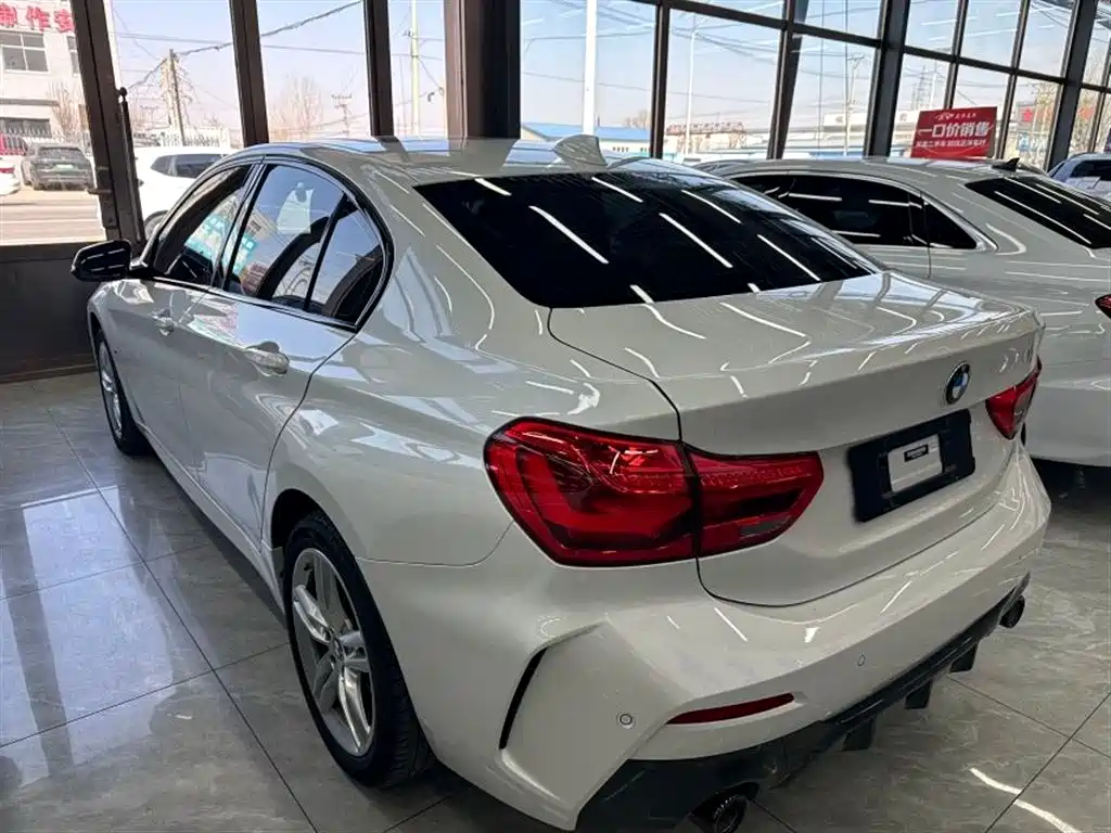 BMW 1 Series 2022
