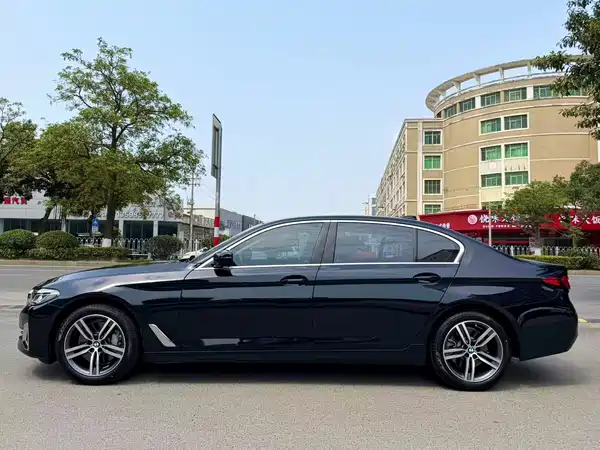 BMW 5 Series 2022