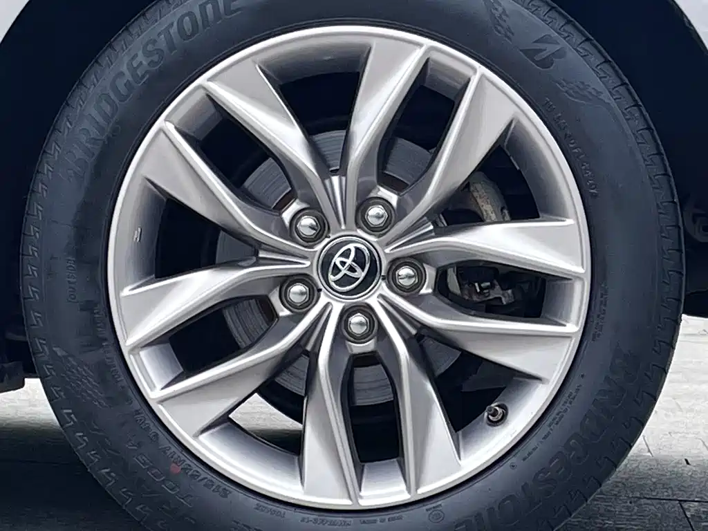 Toyota Avalon 2021 — фото 24