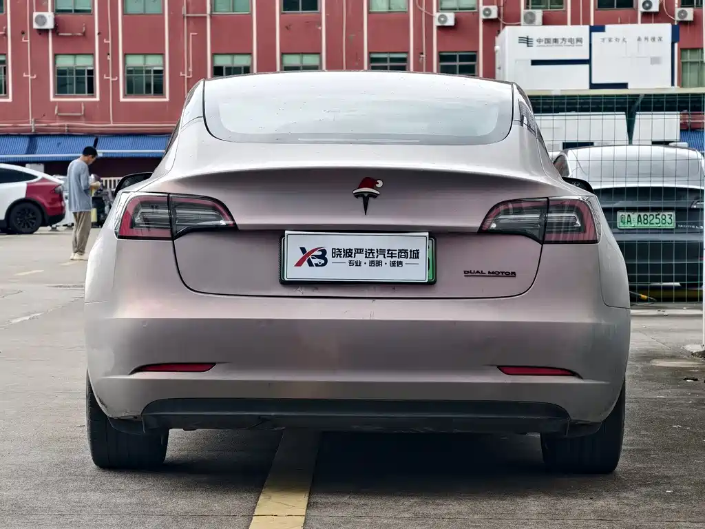 Tesla Model 3 2022 — фото 4