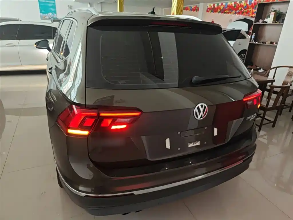 Volkswagen Tiguan L 2019 — фото 6