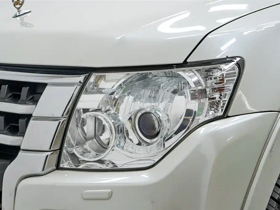 Mitsubishi Pajero 2019 — фото 10