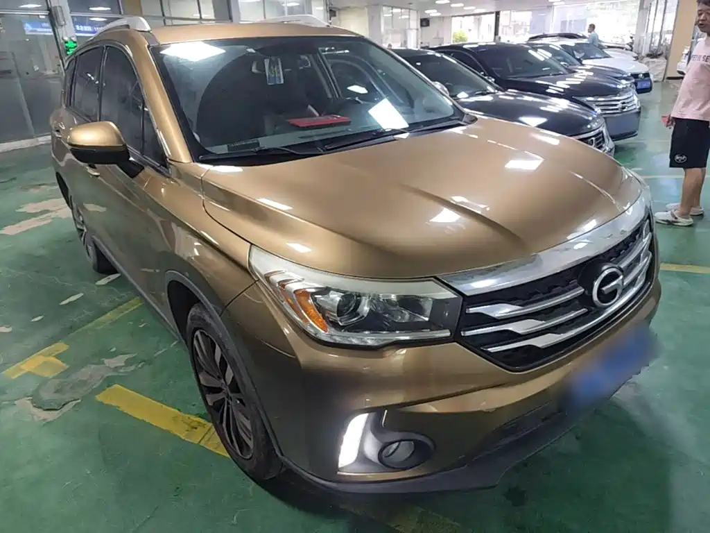 GAC Trumpchi GS4 2016 — фото 4