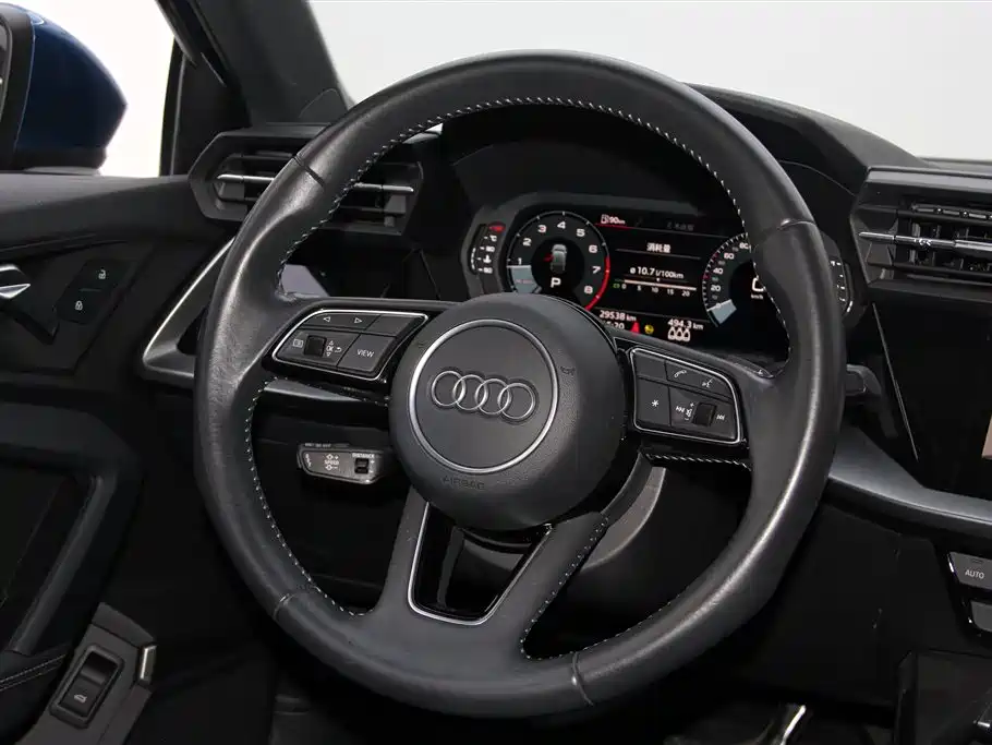 Audi A3 2021 — фото 14