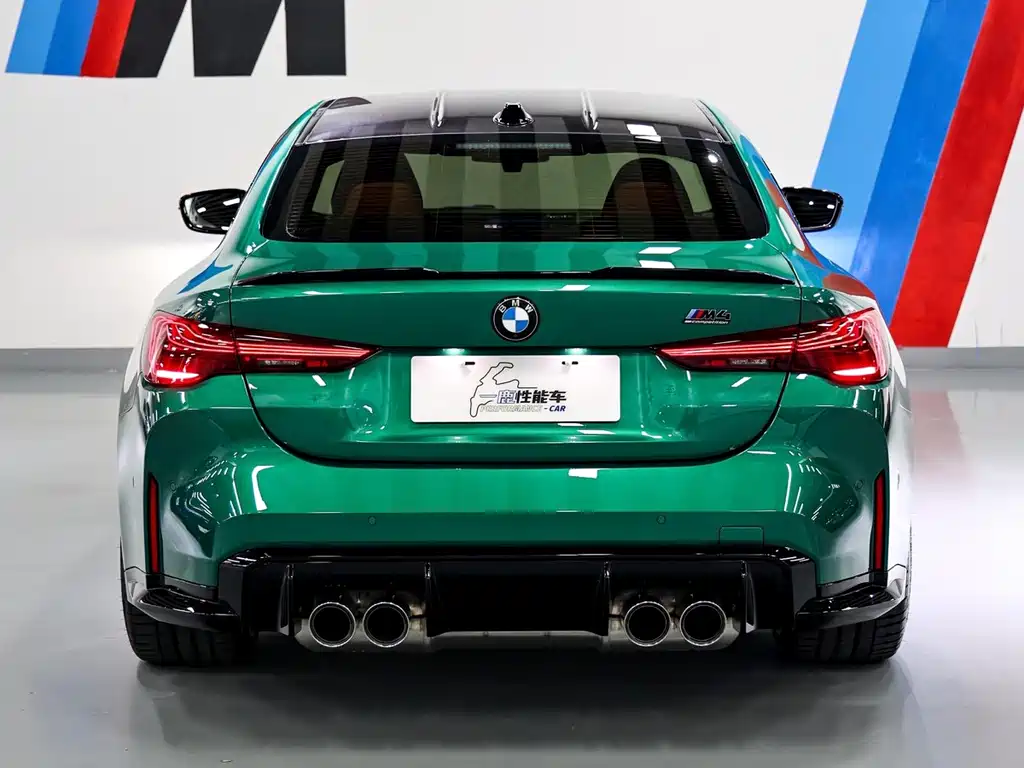 BMW M4 2025 — фото 3