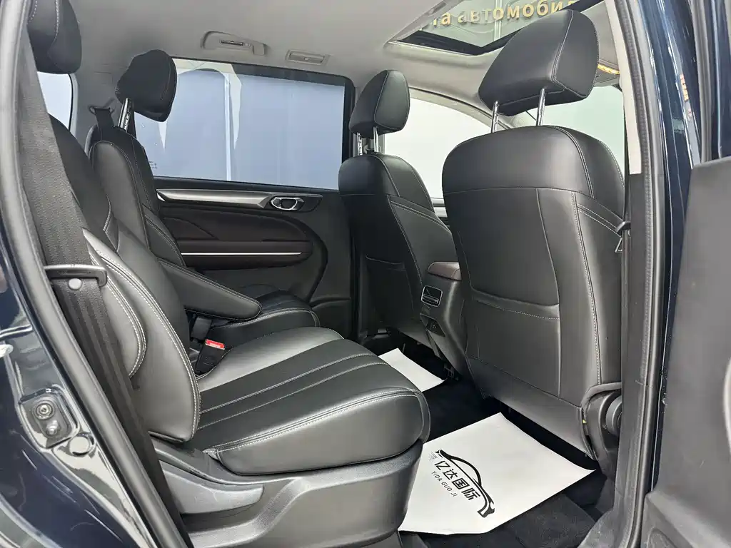 GAC Trumpchi M6 2022 — фото 8