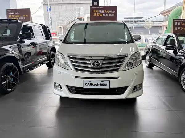 Toyota Alphard 2012