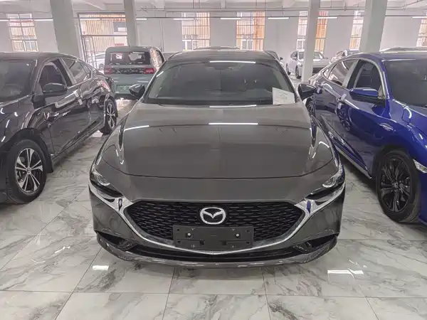 Mazda 3 Axela 2022
