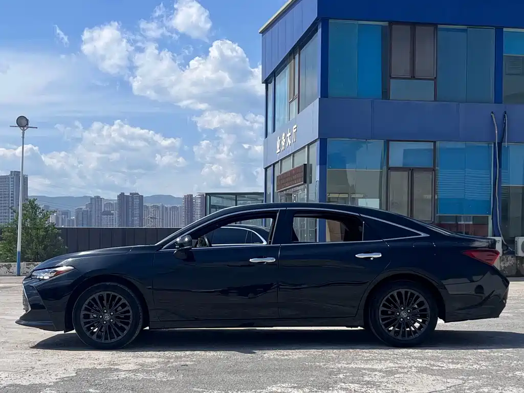 Toyota Avalon 2020