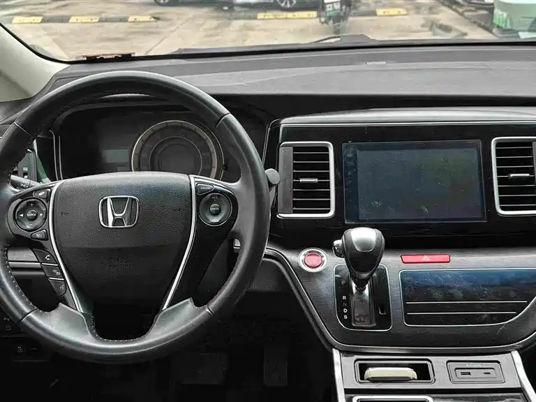 Honda Elysion 2019 — фото 13