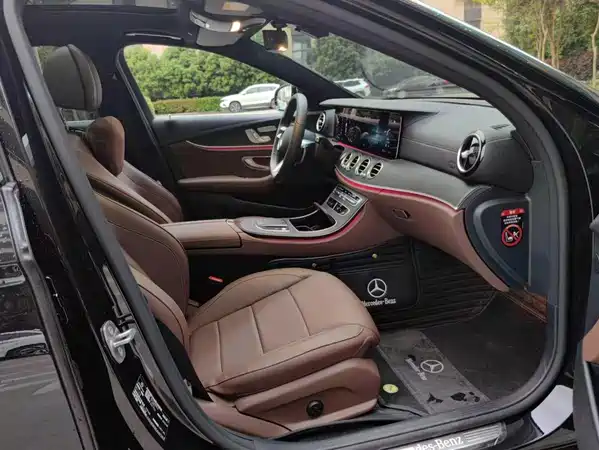 Mercedes-Benz E-Class 2022