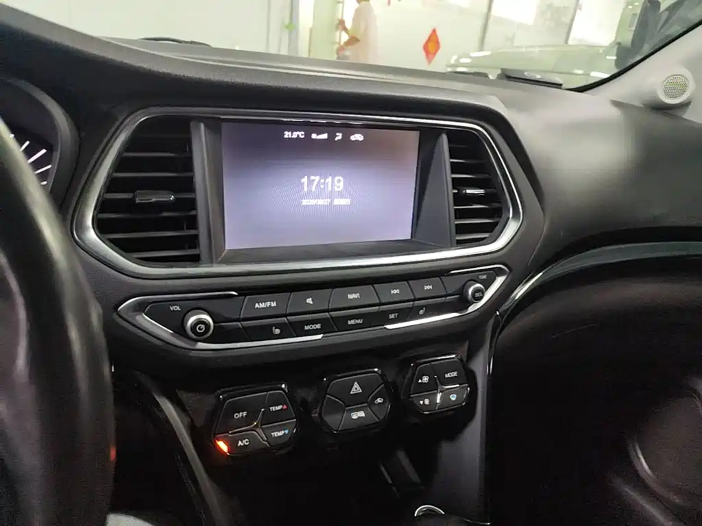 GAC Trumpchi GS4 2016 — фото 13