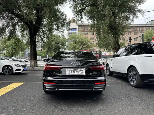Audi A6L 2022