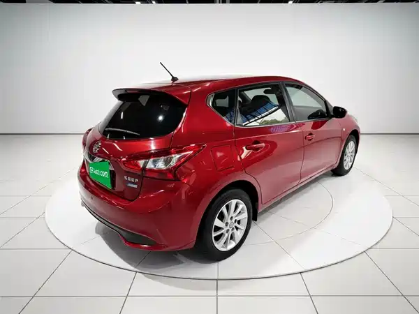 Nissan Tiida 2016