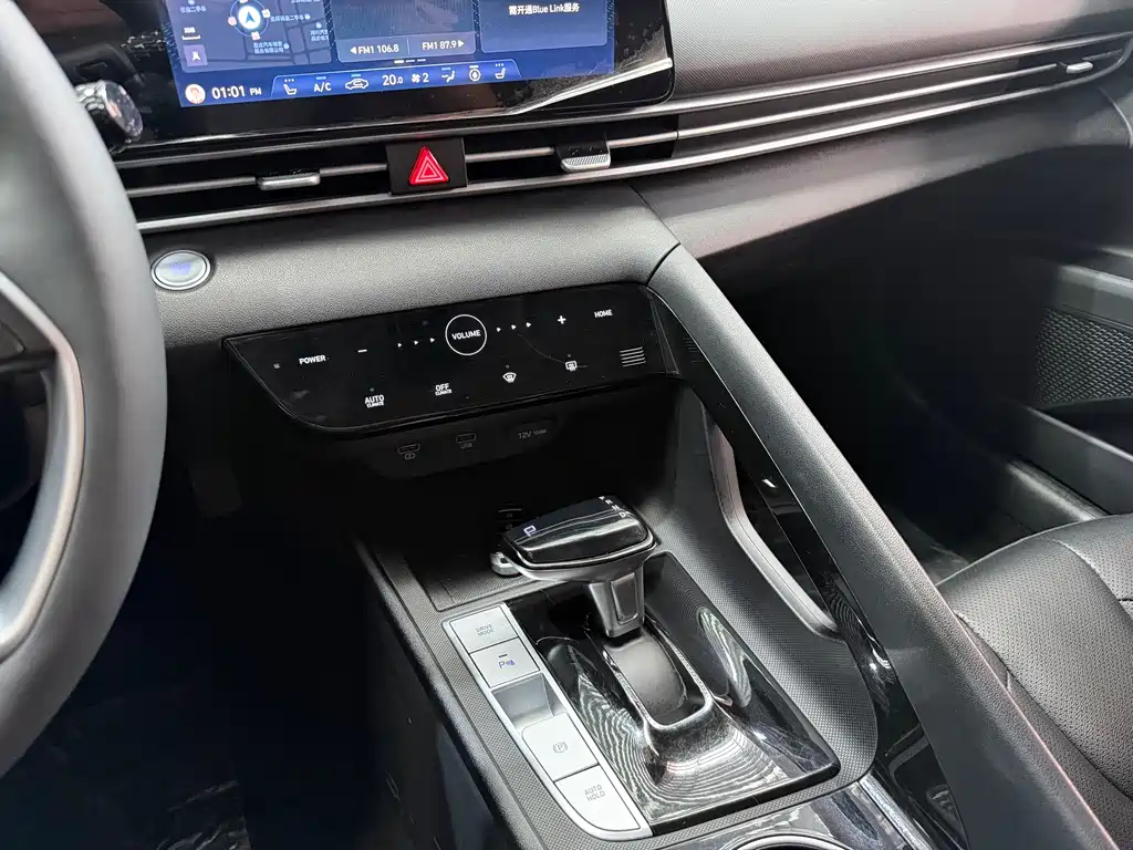 Hyundai Elantra 2022 — фото 14
