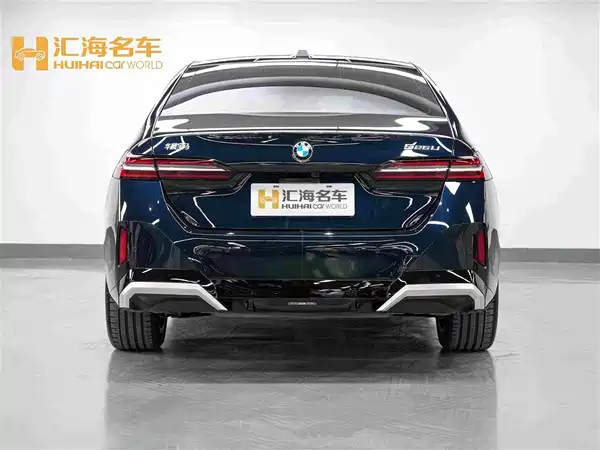 BMW 5 Series 2025