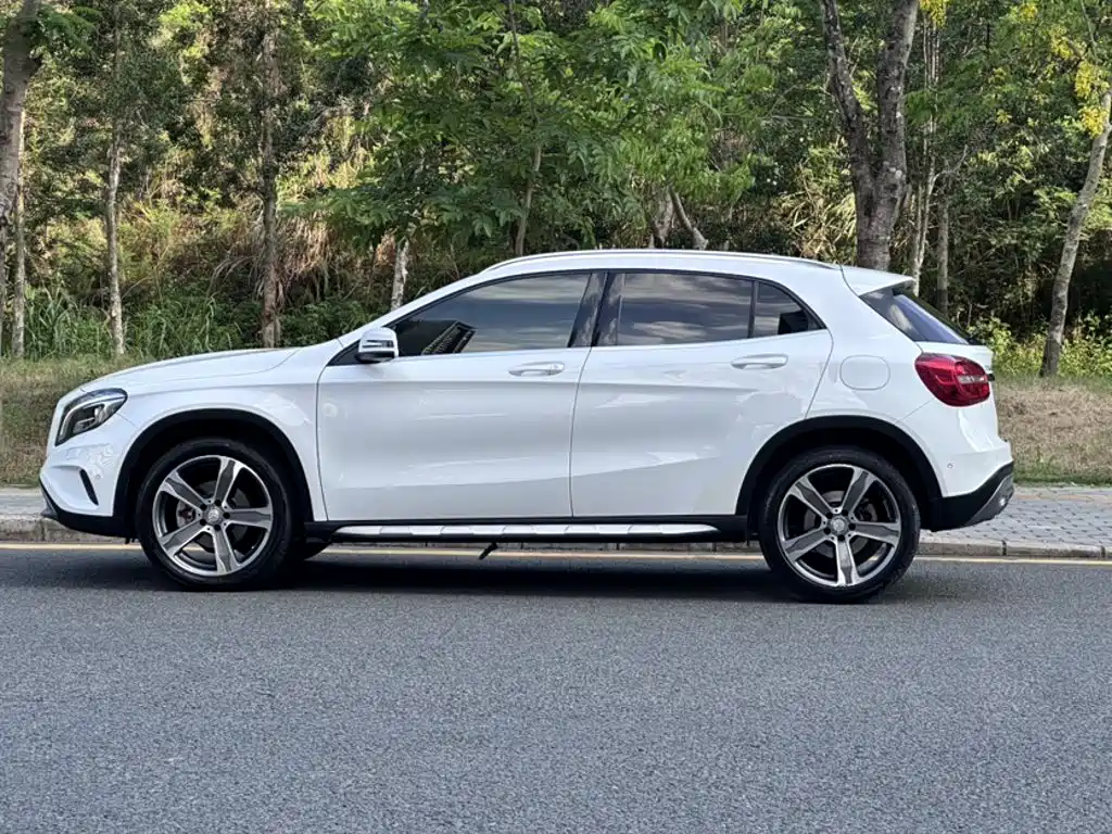 Mercedes-Benz GLA 2016 — фото 24