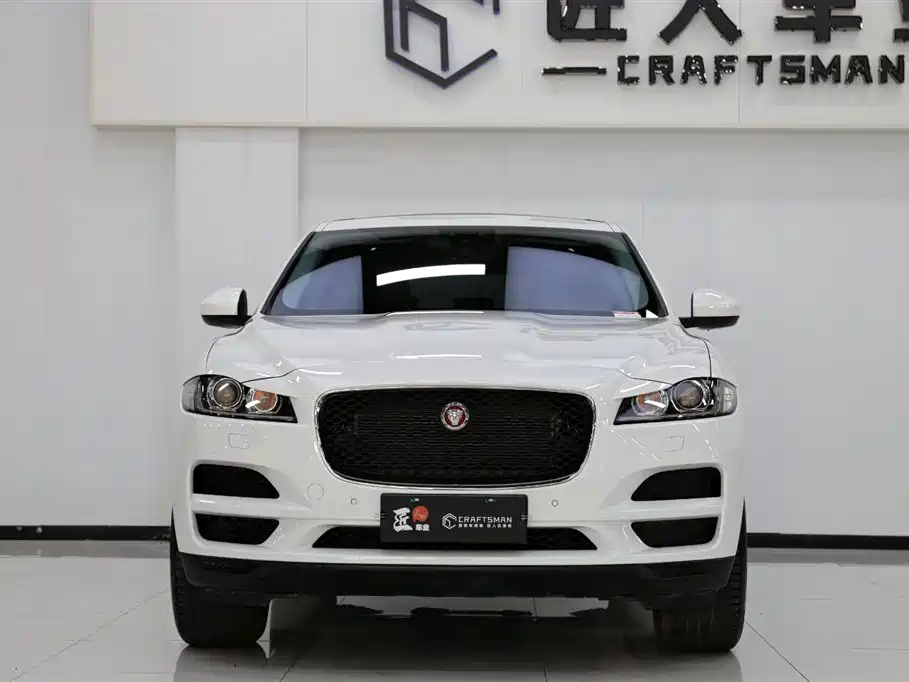 Jaguar F-PACE 2019 — фото 17