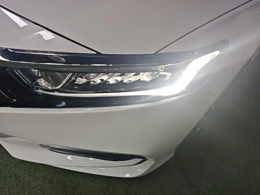 Honda Accord 2018 — фото 24