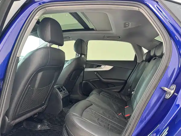 Audi A4L 2017