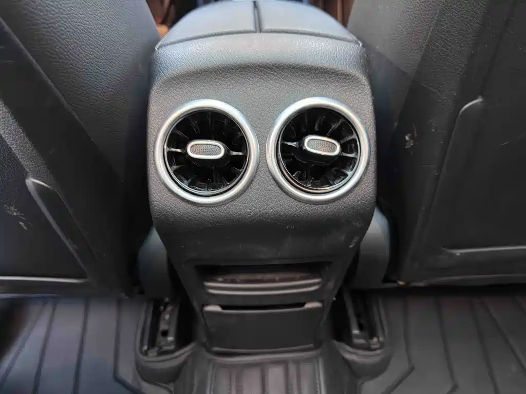 Mercedes-Benz GLB 2021 — фото 16