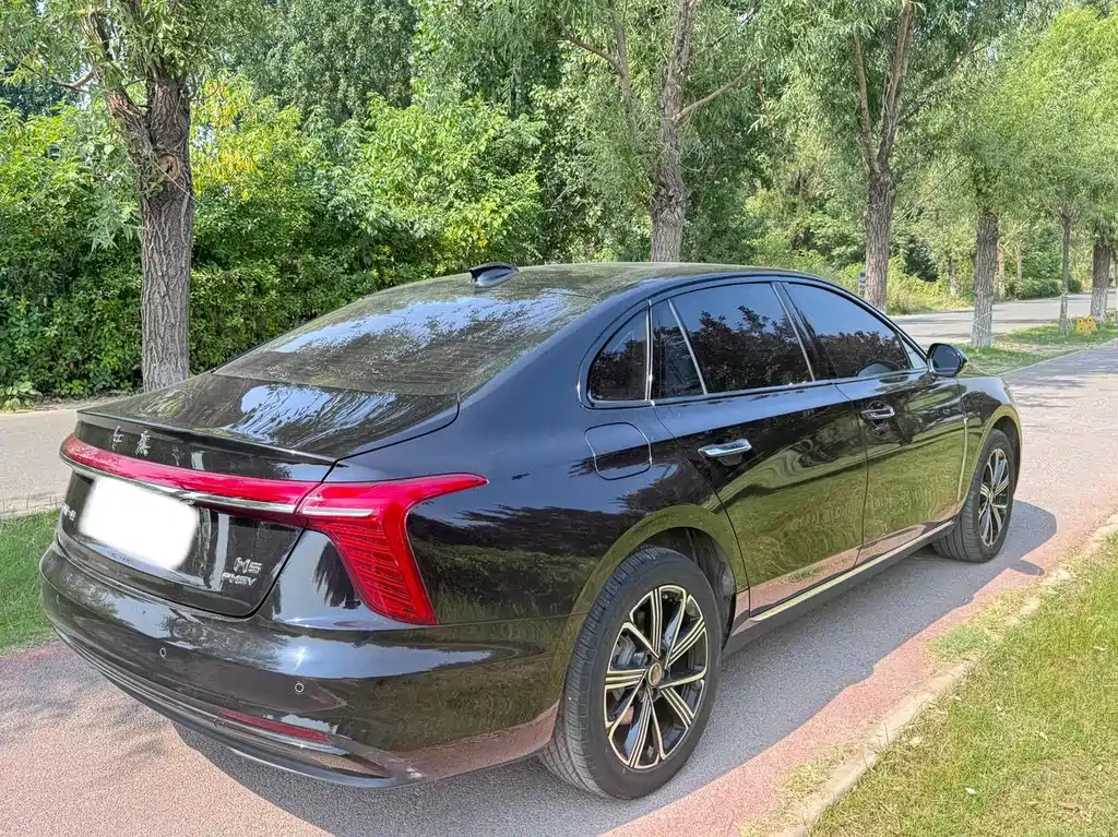 Hongqi H5 PHEV 2025 — фото 9