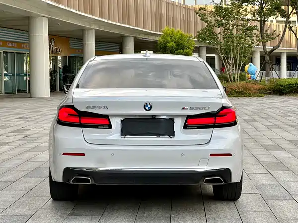 BMW 5 Series 2021