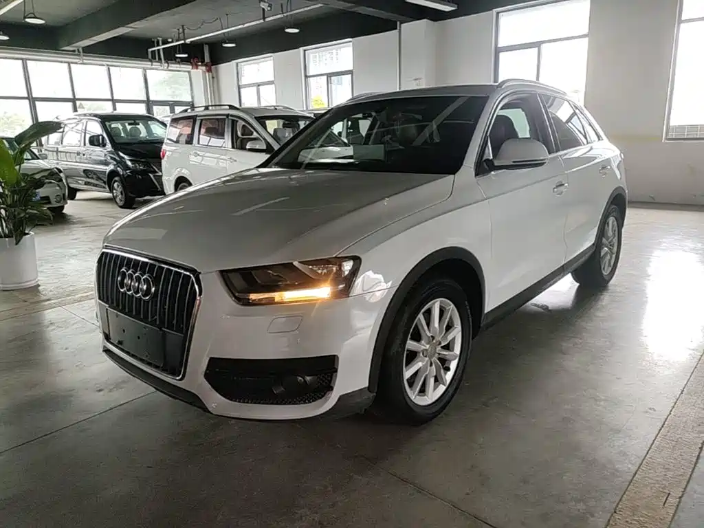 Audi Q3 2015