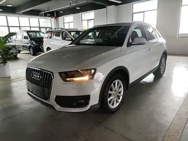 Audi Q3 2015