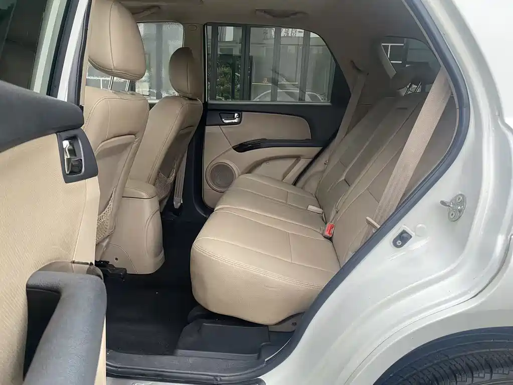 Kia Sportage 2011 — фото 12