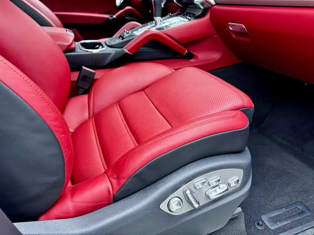 Porsche Cayenne 2016 — фото 20