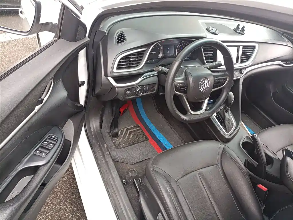 Buick Excelle 2023 — фото 16