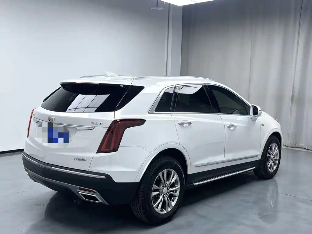 Cadillac XT5 2019 — фото 10