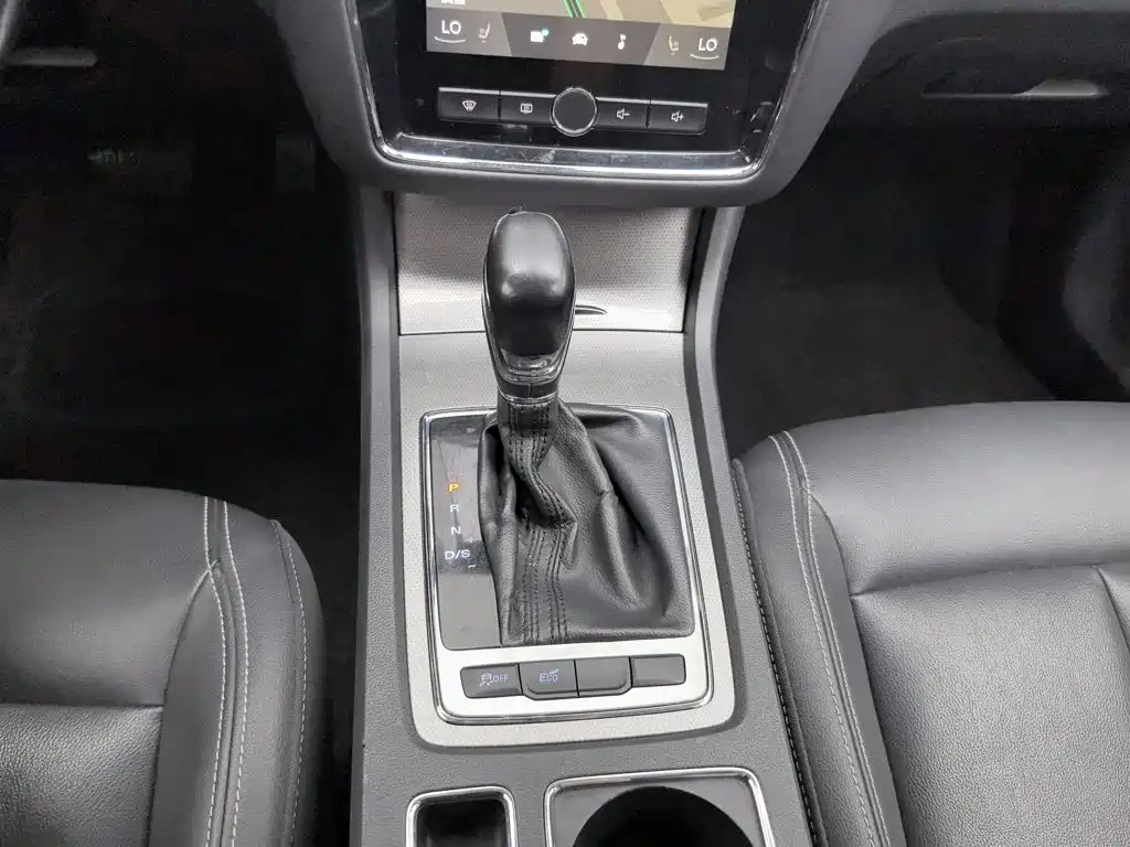 Roewe i6 Classic 2017 — фото 13