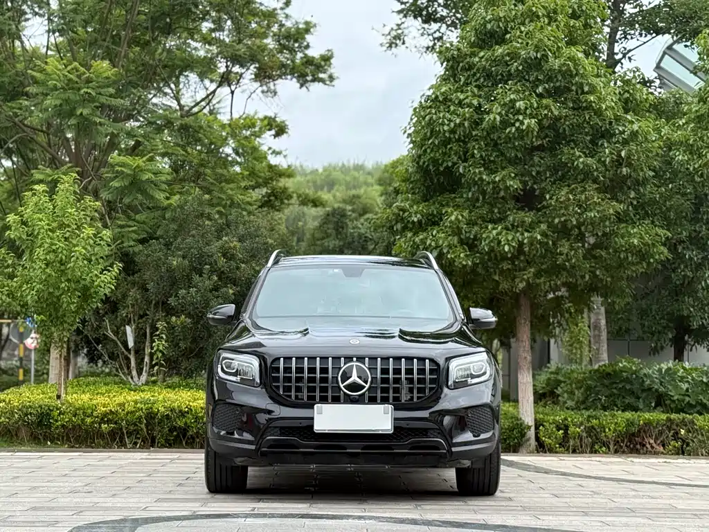 Mercedes-Benz GLB 2021
