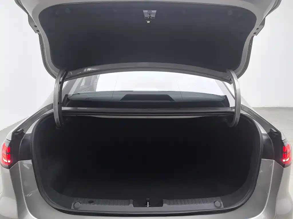 Geely Galaxy Star 6 2025 — фото 16