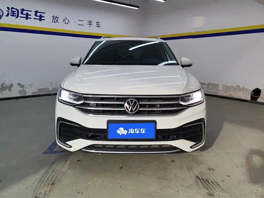 Volkswagen Tiguan L 2023 — фото 2