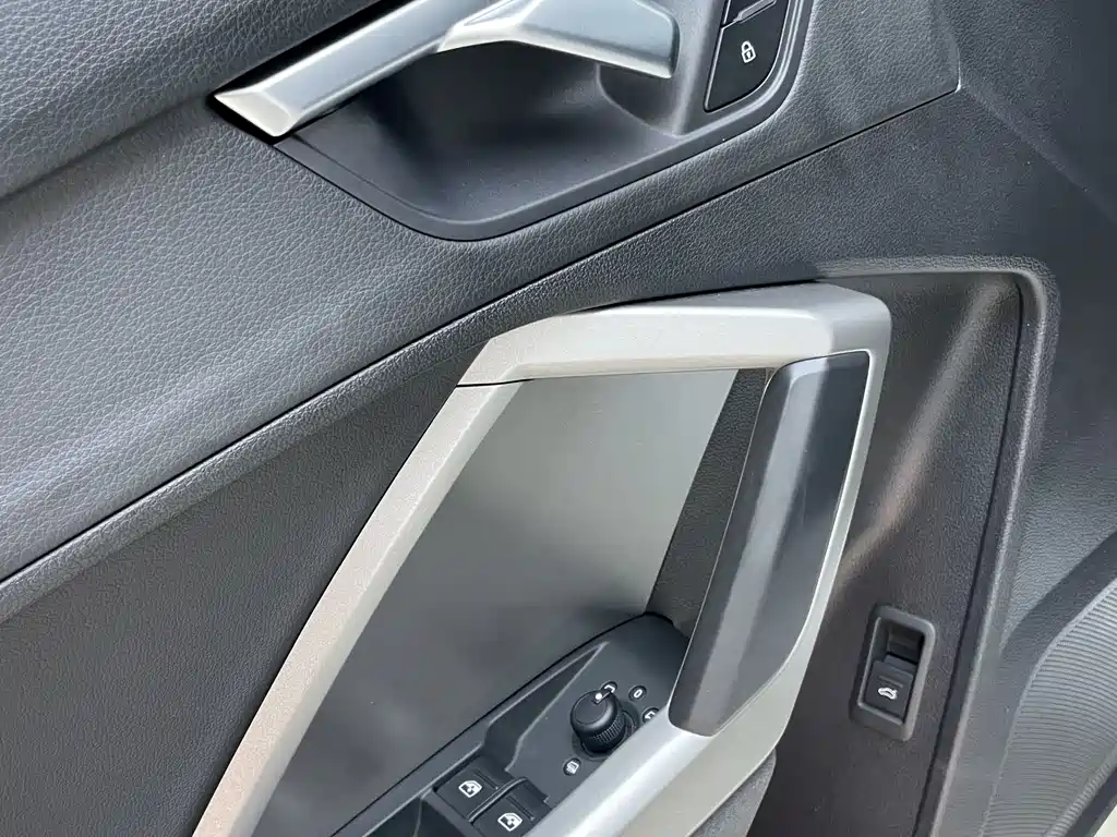 Audi Q3 2023 — фото 14
