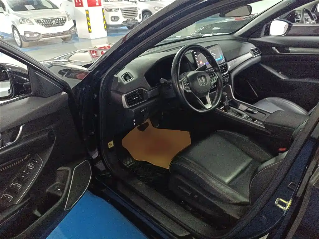 Honda Inspire 2022 — фото 16