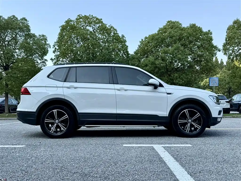 Volkswagen Tiguan L 2019 — фото 13